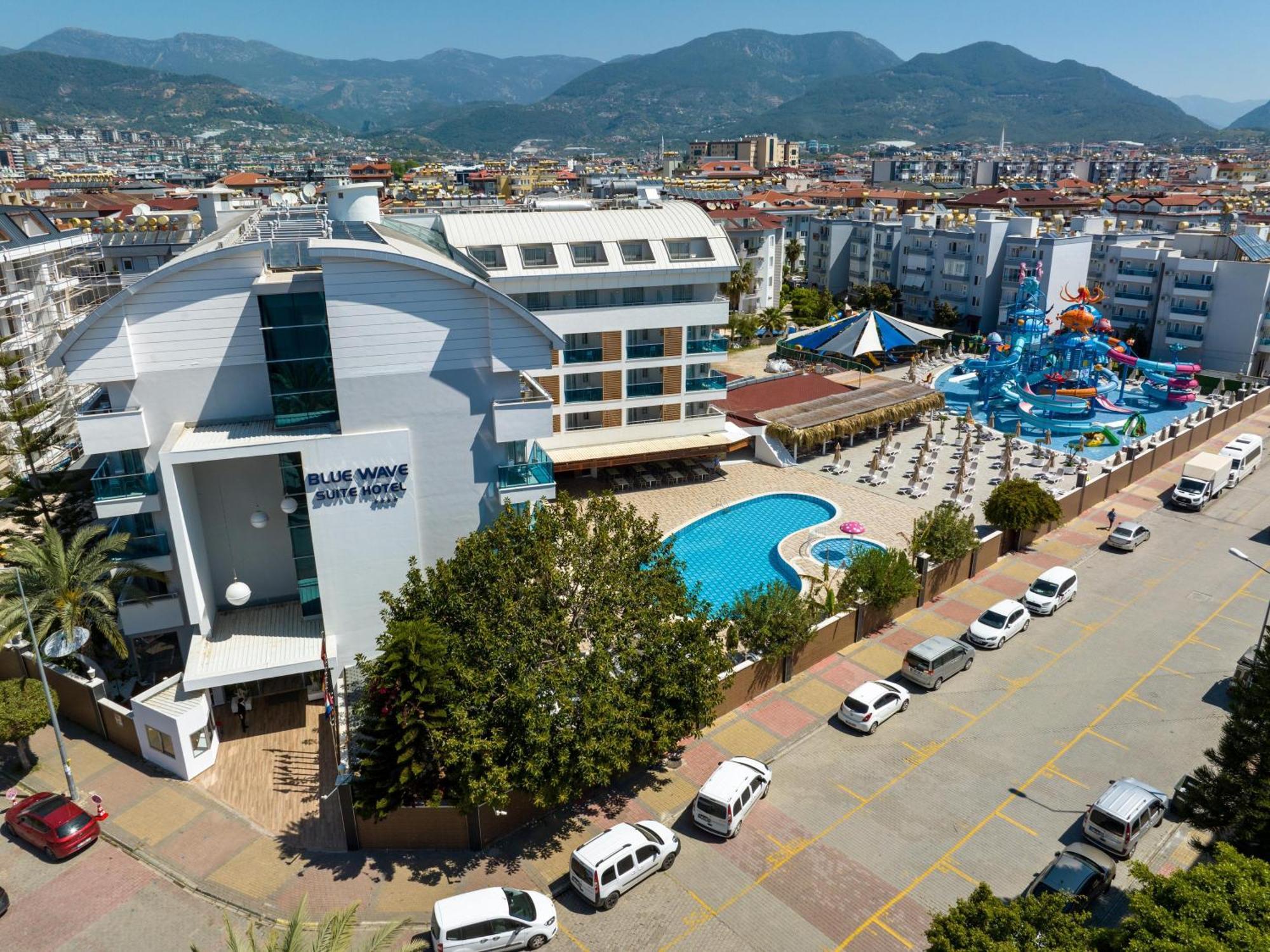 Hotel Blue Wave 4*