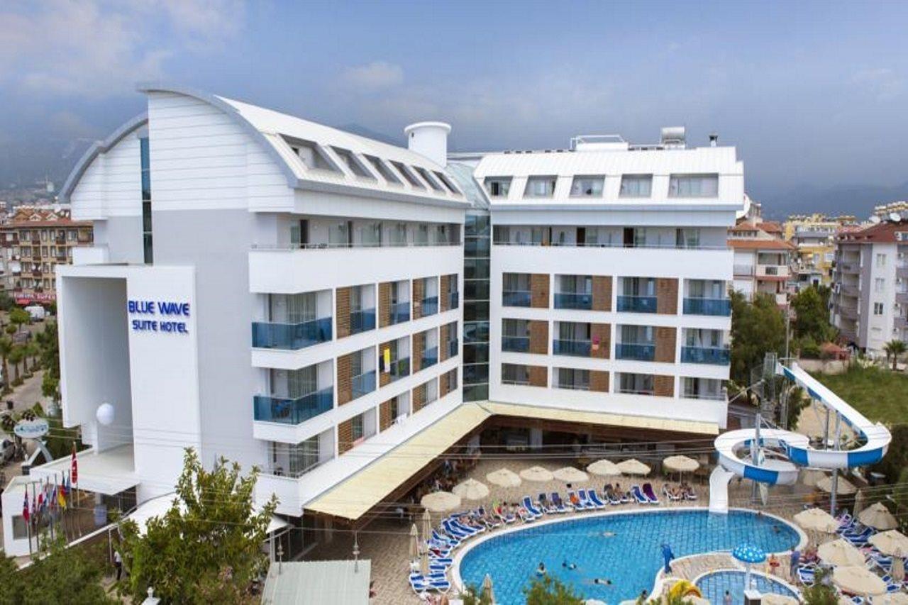 Blue Wave Hotel