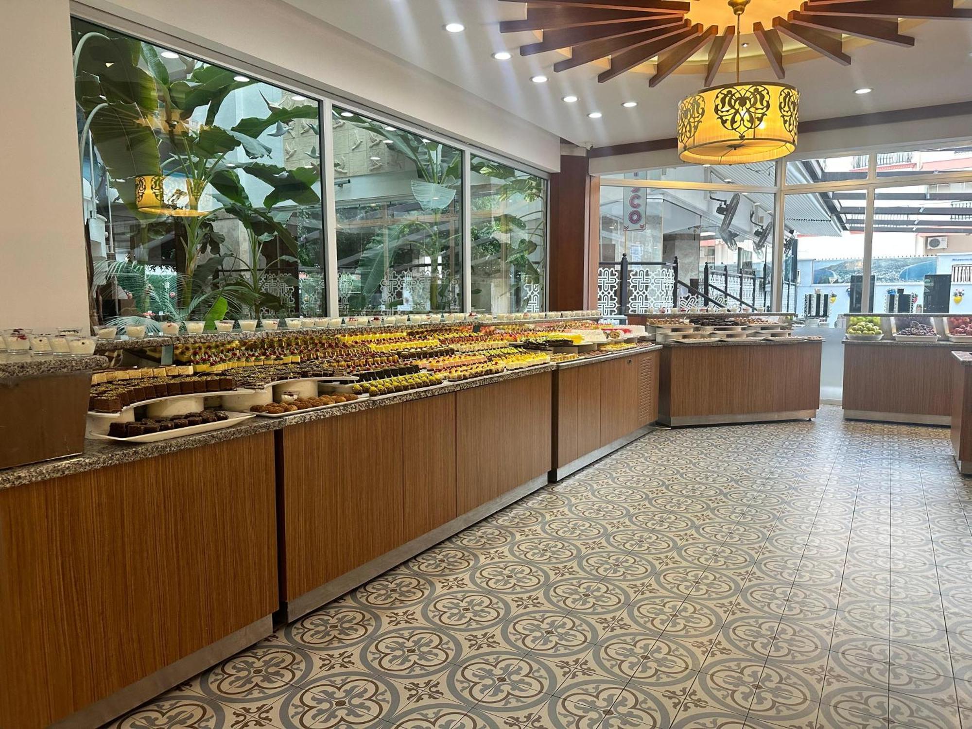 Hotell Blue Wave 4*